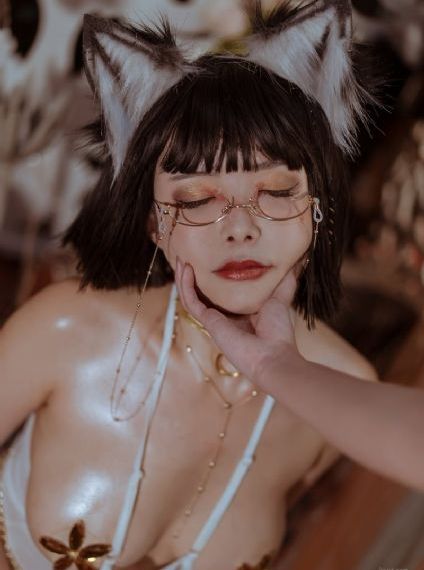 angelina高清全集在线观看_1080免费在线观看