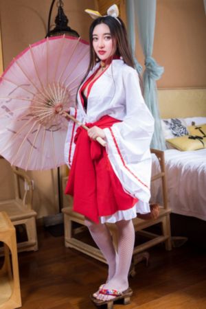 黑色皮肤上哭泣的女人完整版_DVD高清完整版
