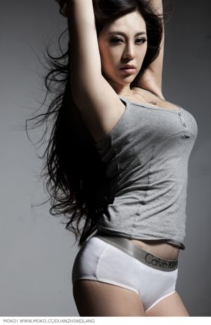 韩国伦理电影女儿的朋友_免费高清观看