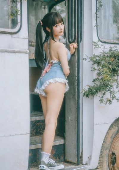 我和闺蜜两口子玩4p_高清在线手机播放