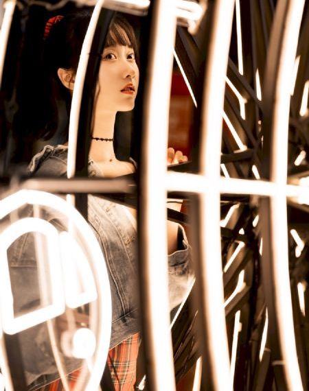 外宿朋友的女人_免费在线观看