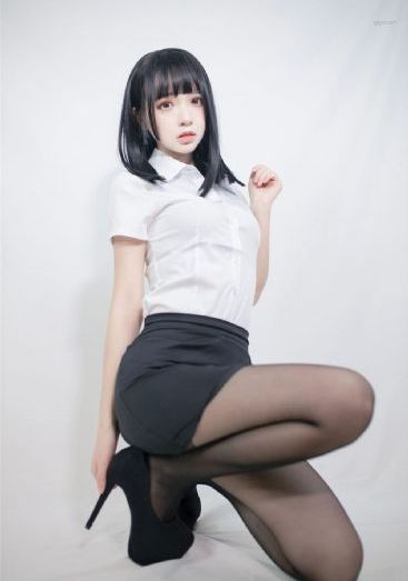 公交车上拨开少妇内裤进入_4K免费播放