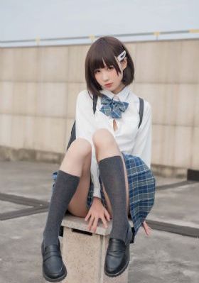 催眠同学麻麻成功播种_BD英语高清完整版